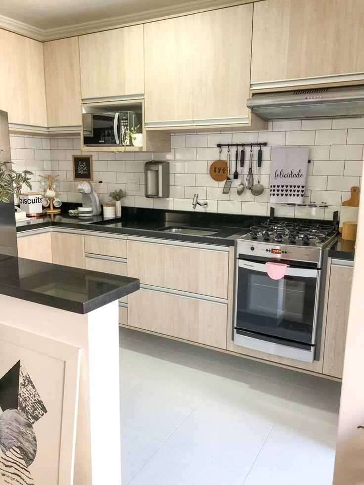 102aeff6-dee4-41b0-8d3f-b4a1a18dfcfd